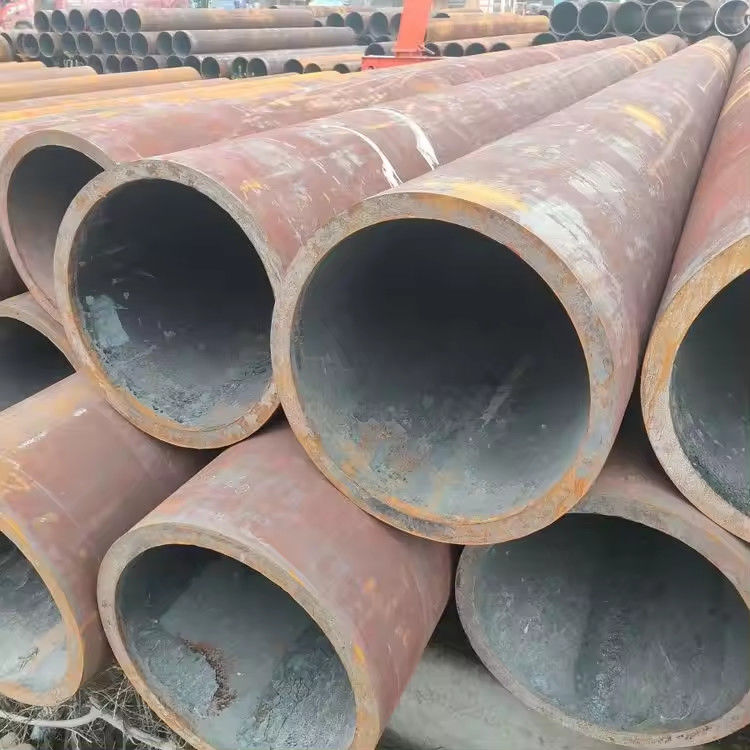 Lichte staalpijp Q235 Q355 St3.4 Casing Carbon Steel Pipe Aisi1080 Standard voor olie en gas